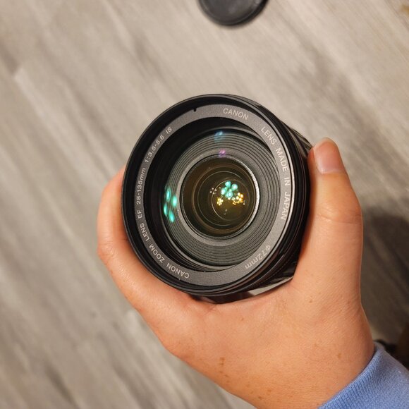 Canon EF Ultrasonic 28-135mm F/3.5-5.6 IS camera lens - Picture 3 of 8